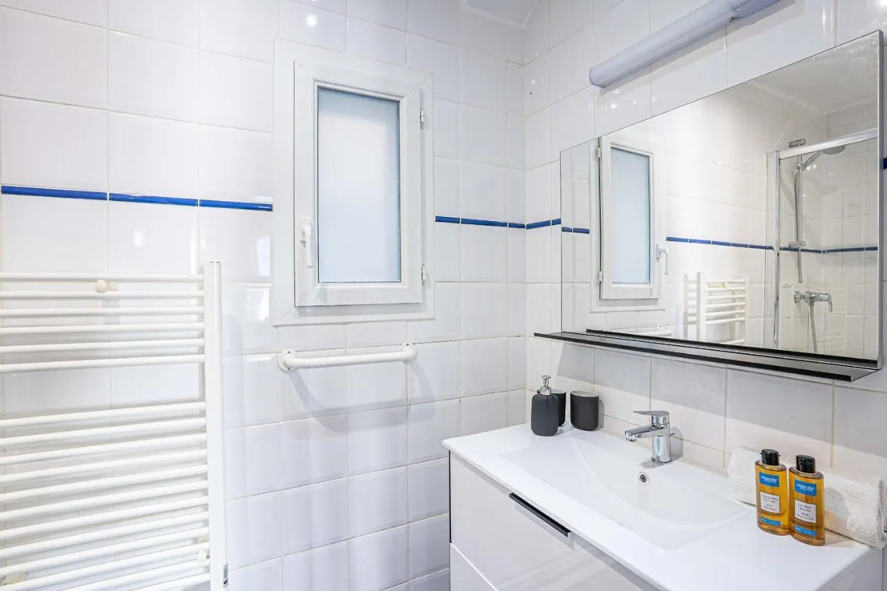 20 - Urban Design Flat Pere Lachaise Paris Daire